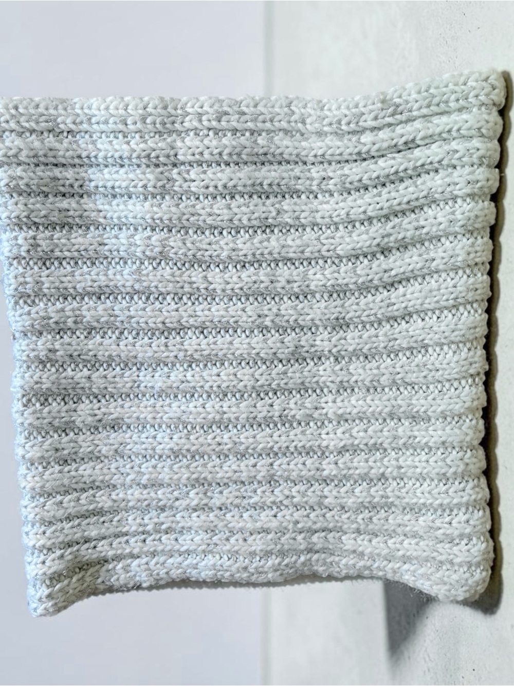 Soft Ribbed Neck Warmer in White & Gray Melange - Merino Wool - Preloved